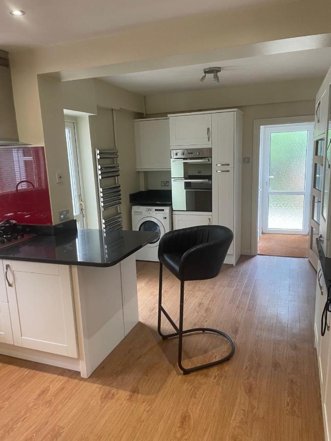 5 Bed House, 32 Tutbury Avenue, Cannon Park, Coventry, Cv4 7Bj Villa Exterior photo