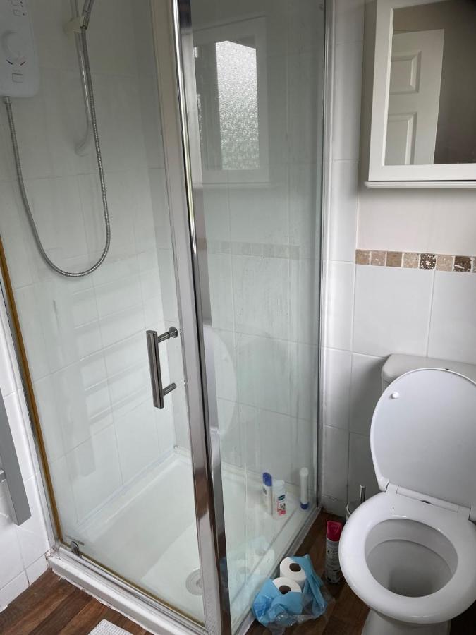 5 Bed House, 32 Tutbury Avenue, Cannon Park, Coventry, Cv4 7Bj Villa Exterior photo